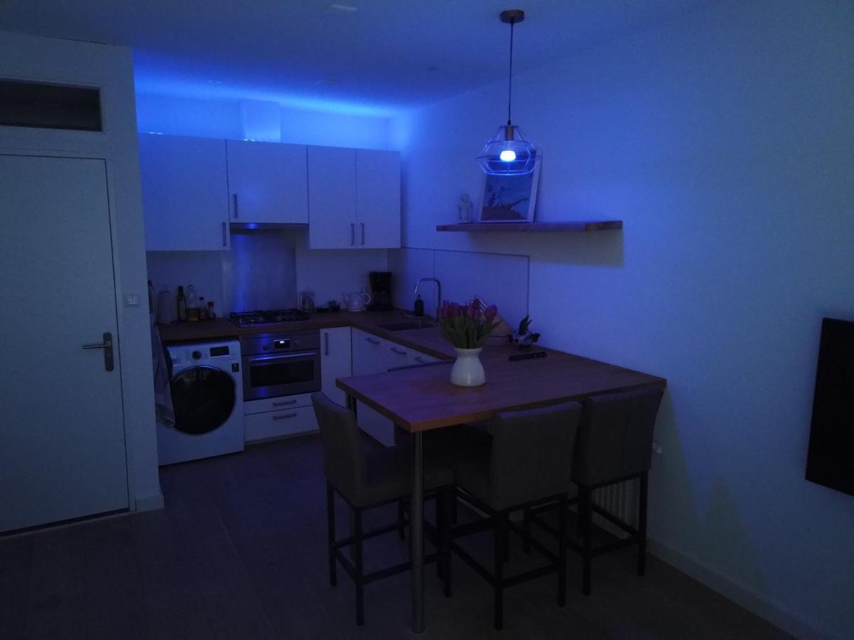 2-Room Apartment + 2 E-Bikes Алкмар Экстерьер фото