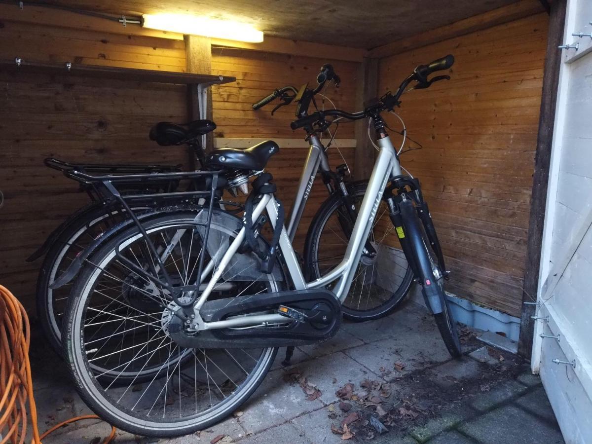 2-Room Apartment + 2 E-Bikes Алкмар Экстерьер фото